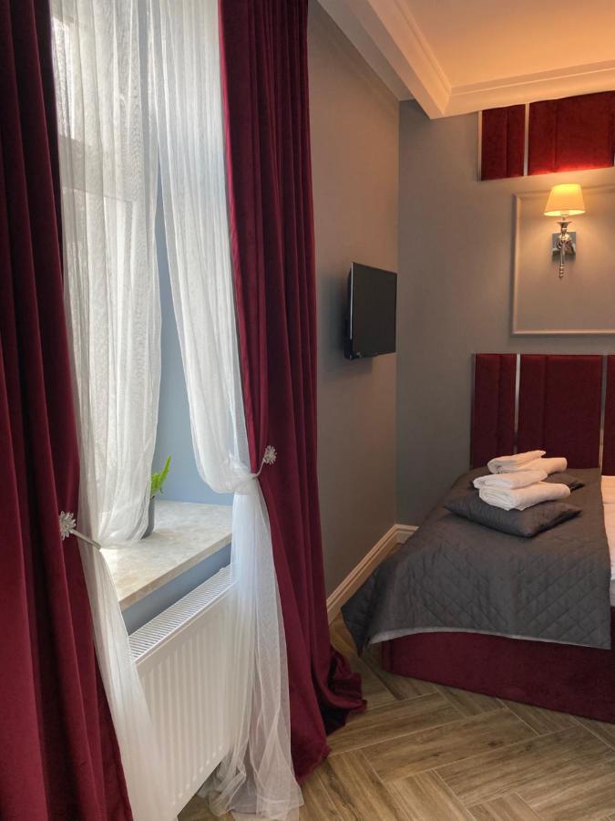 Family Sauna Apartments: Downtown Comfort With Private Wellness Apartment *