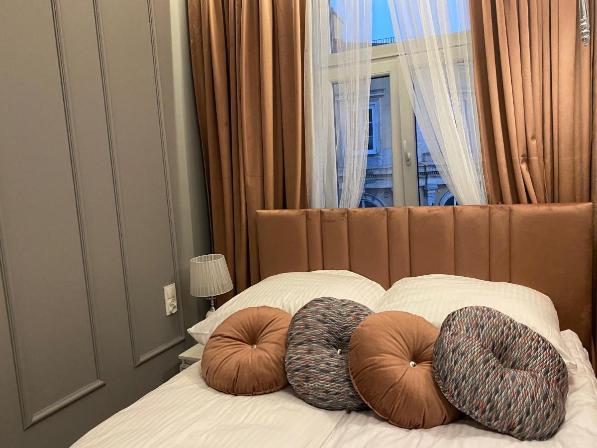 Apartment Family Sauna Apartments: Downtown Comfort With Private Wellness *