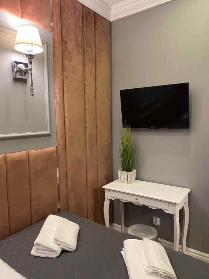 Family Sauna Apartments: Downtown Comfort With Private Wellness Apartment *